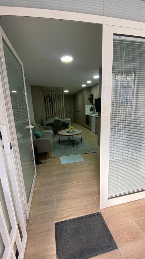Kosta'S Home Тирана Екстериор снимка